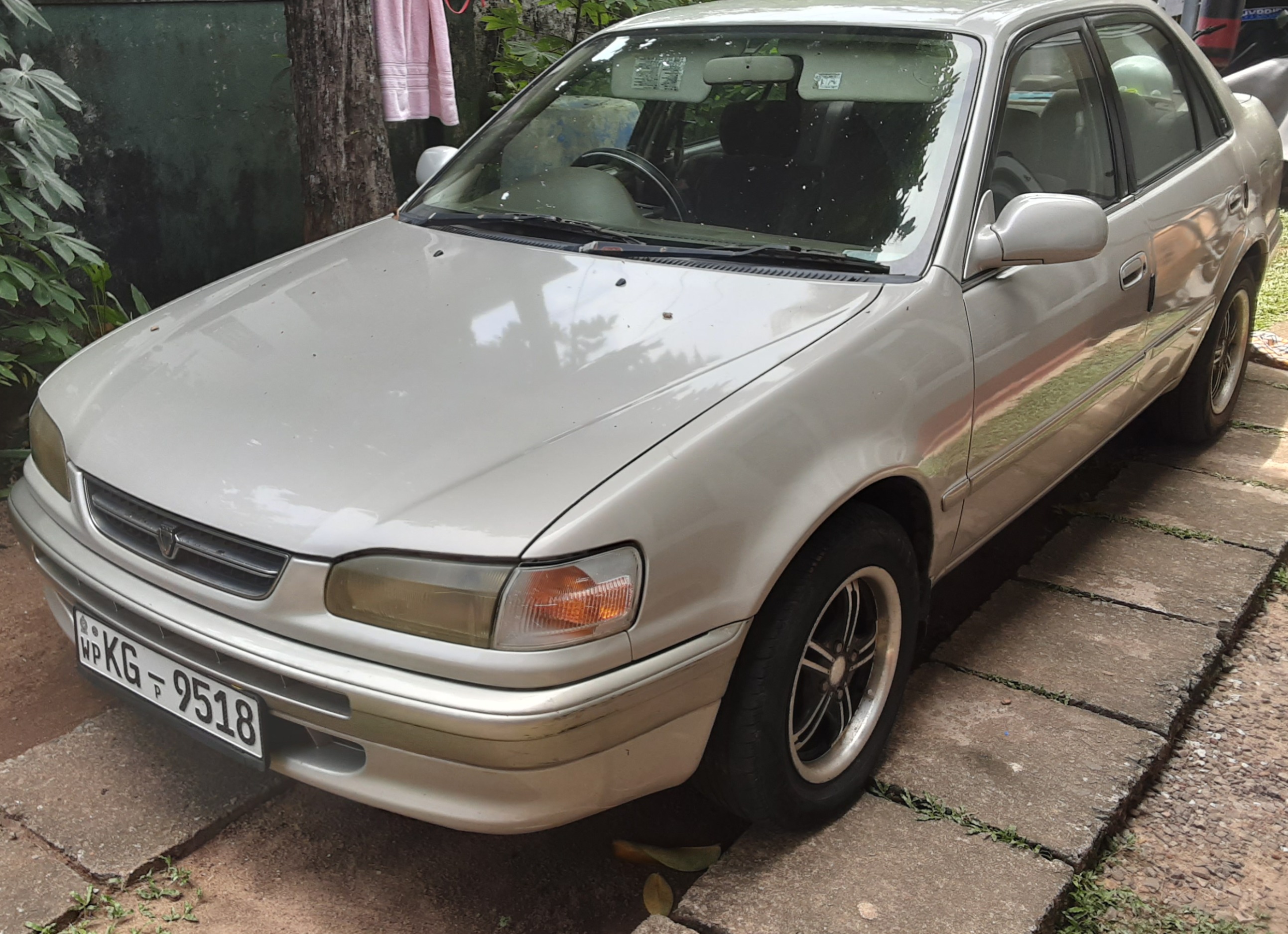 Toyota Corolla AE 110